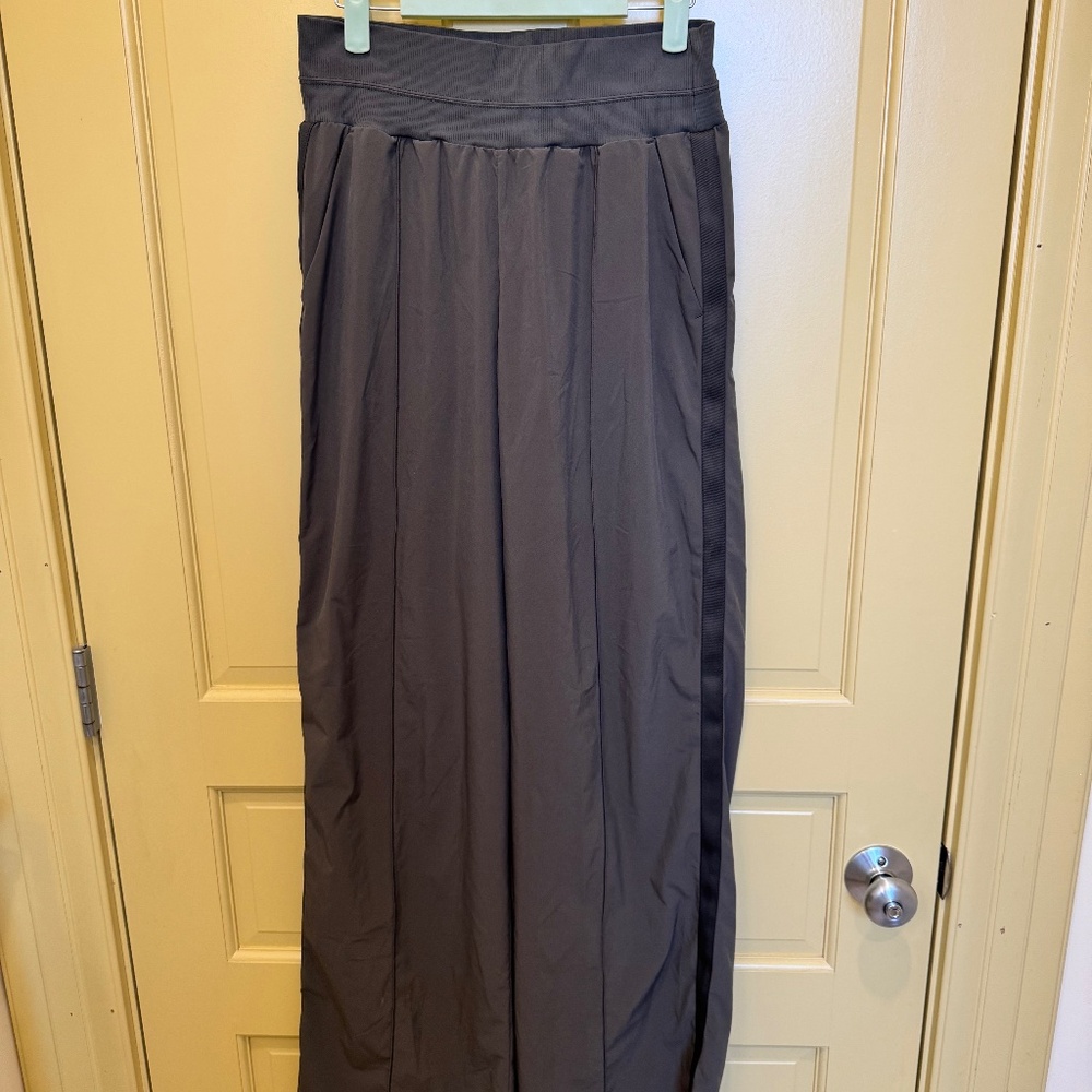 Athleta Nolita Wide Leg Pants – Size 8 Tall